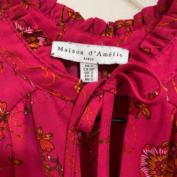 Red Floral Ruffle Sleeve Blouse - Picture 2 of 4